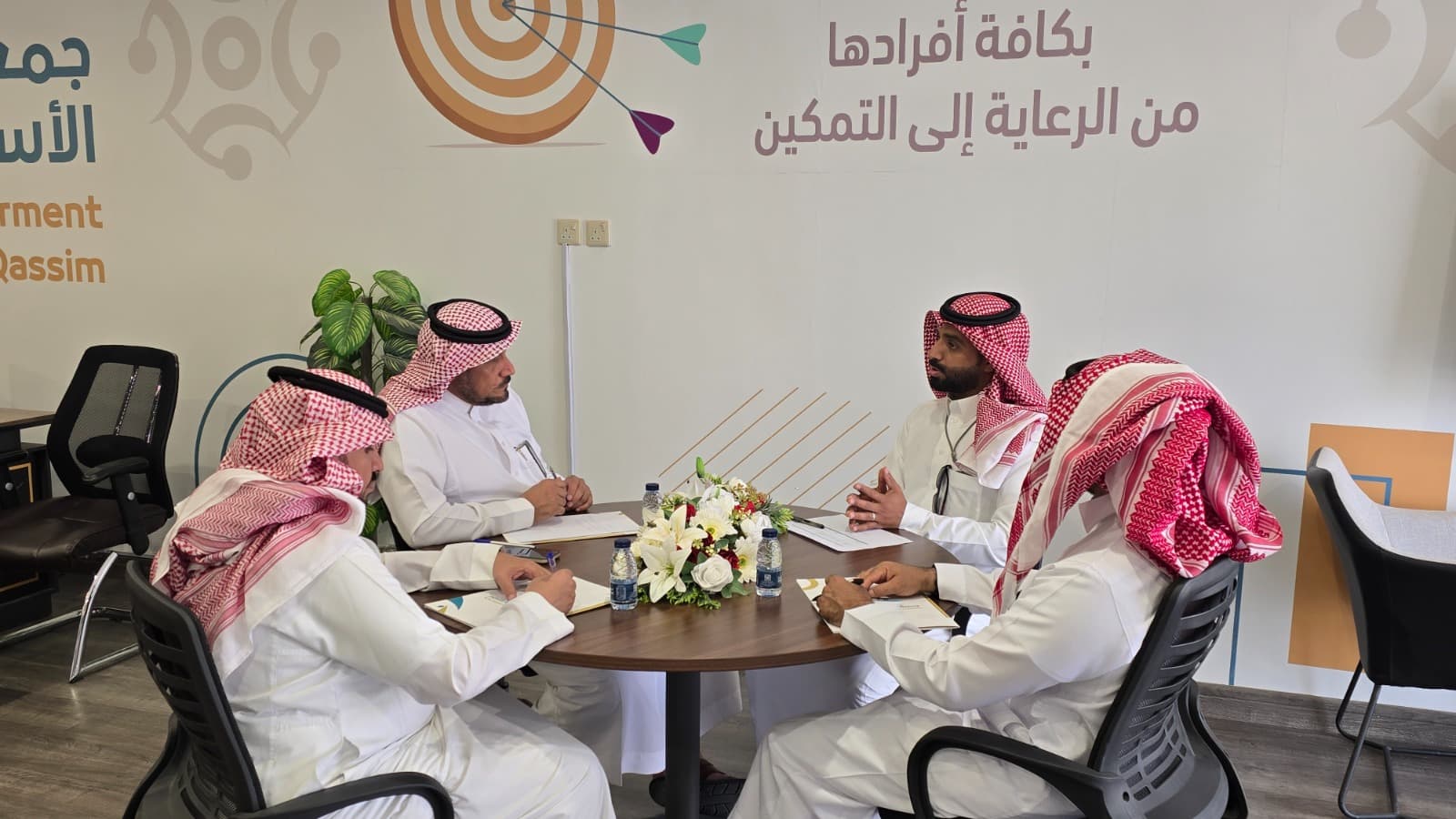 عقد شراكة مع بنك التنمية